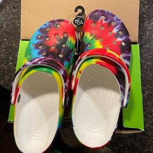 NWT Crocs